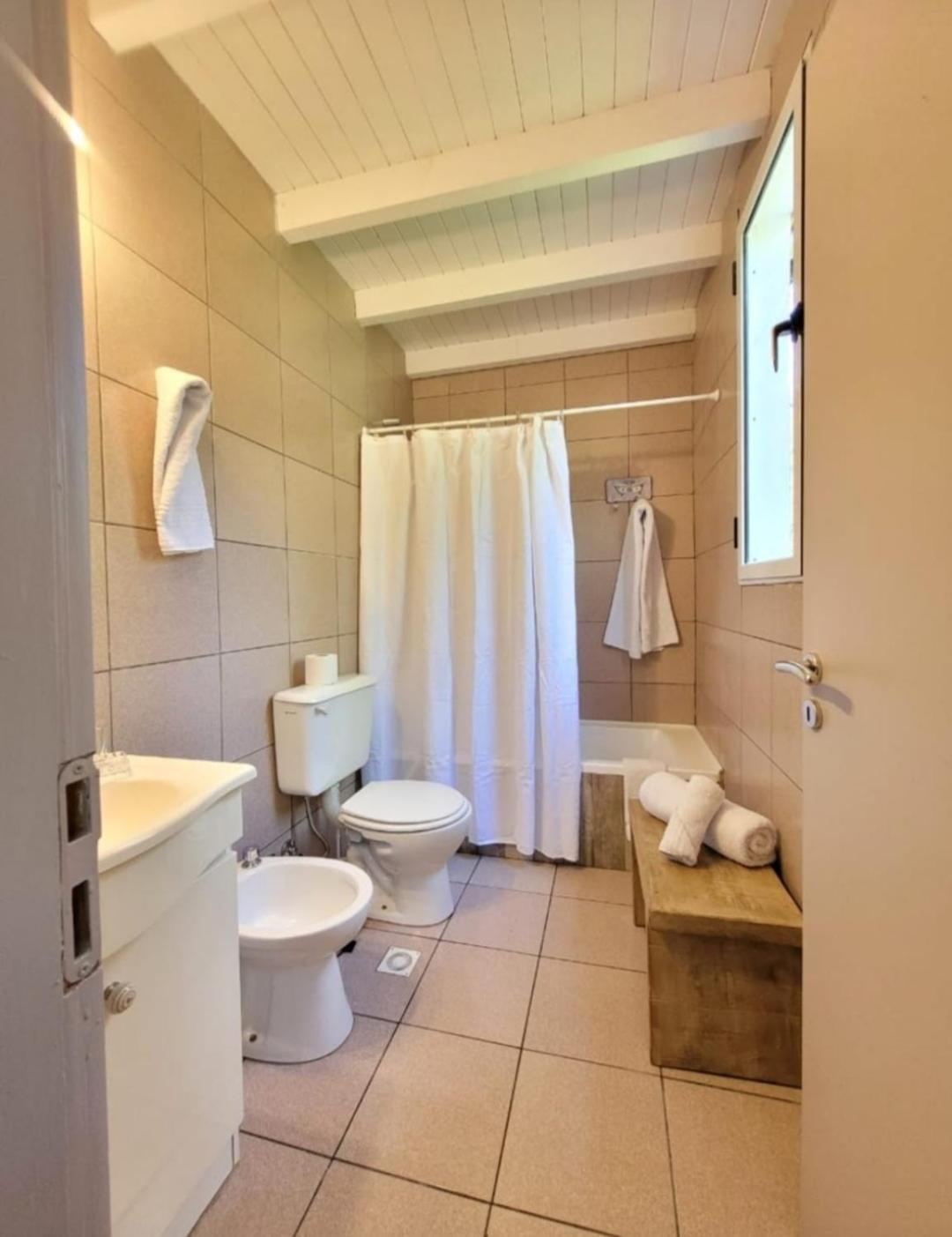 Nirebosque, Casas De Pueblo Villa Villa La Angostura Luaran gambar